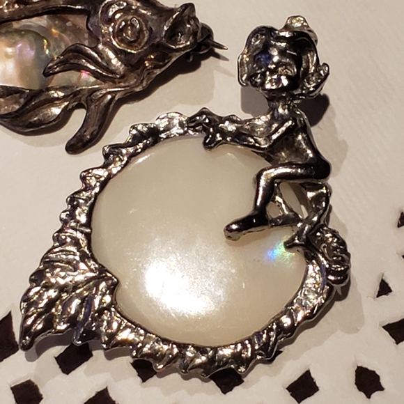 Vintage Pixie Elf Mermaid Silver Abalone mother of pearl pins lot - Picture 5 of 16